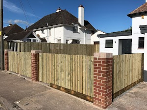Simon aplin fencing and landscaping