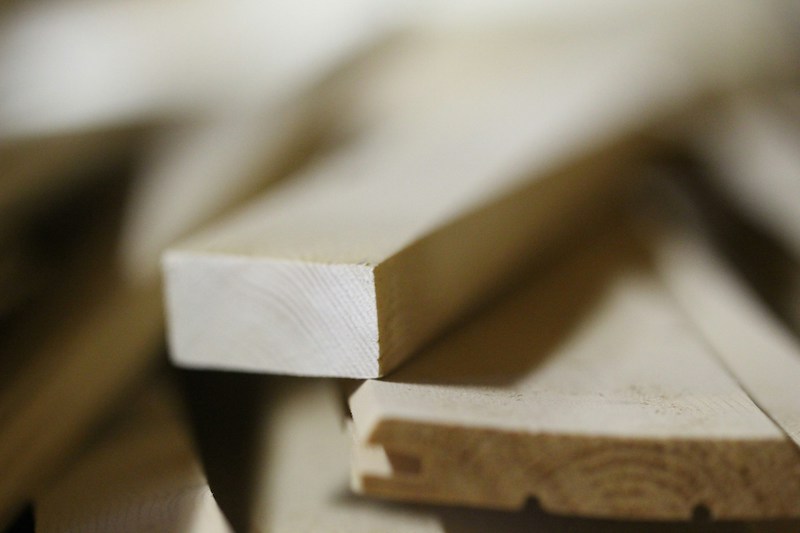 image of a pale-coloured softwood wooden beam 