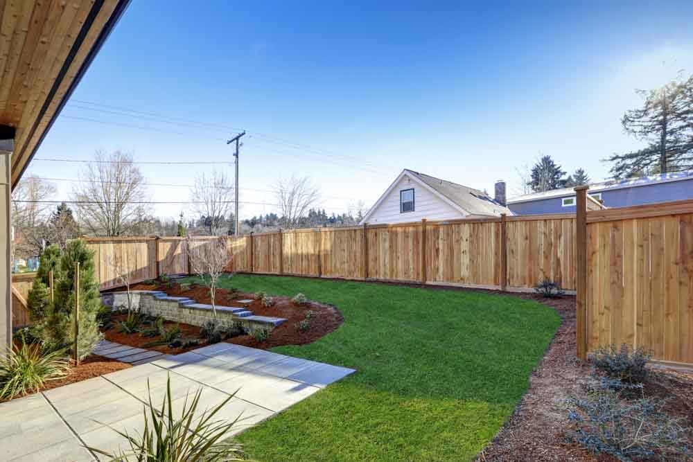 New installation of a back garden fence 